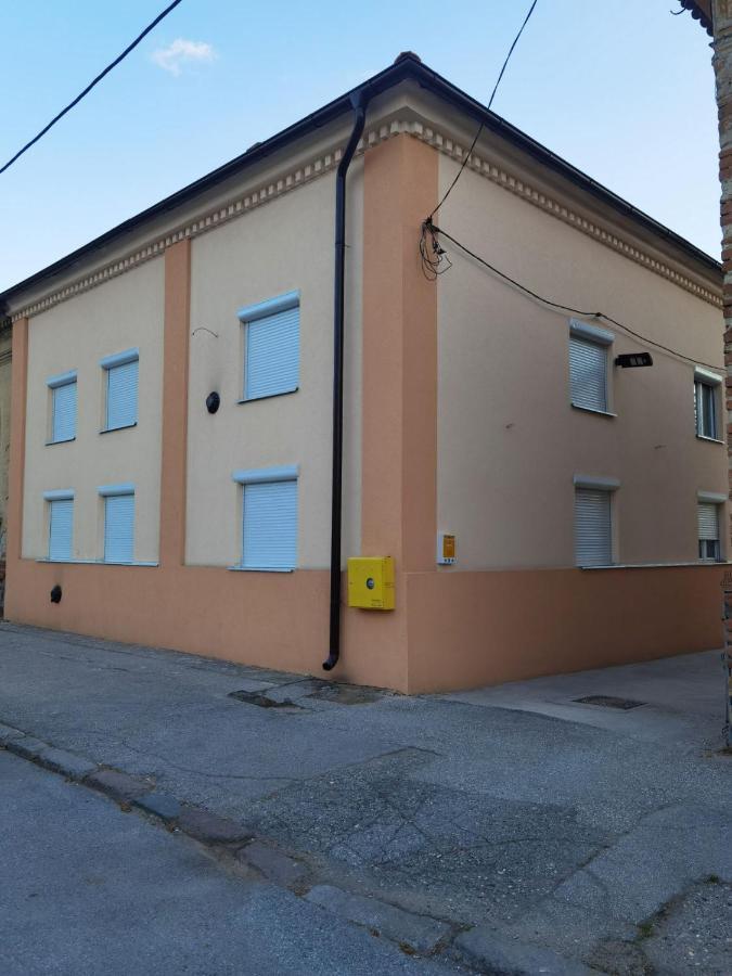 Kraguj Apartman 2 Kragujevac Luaran gambar