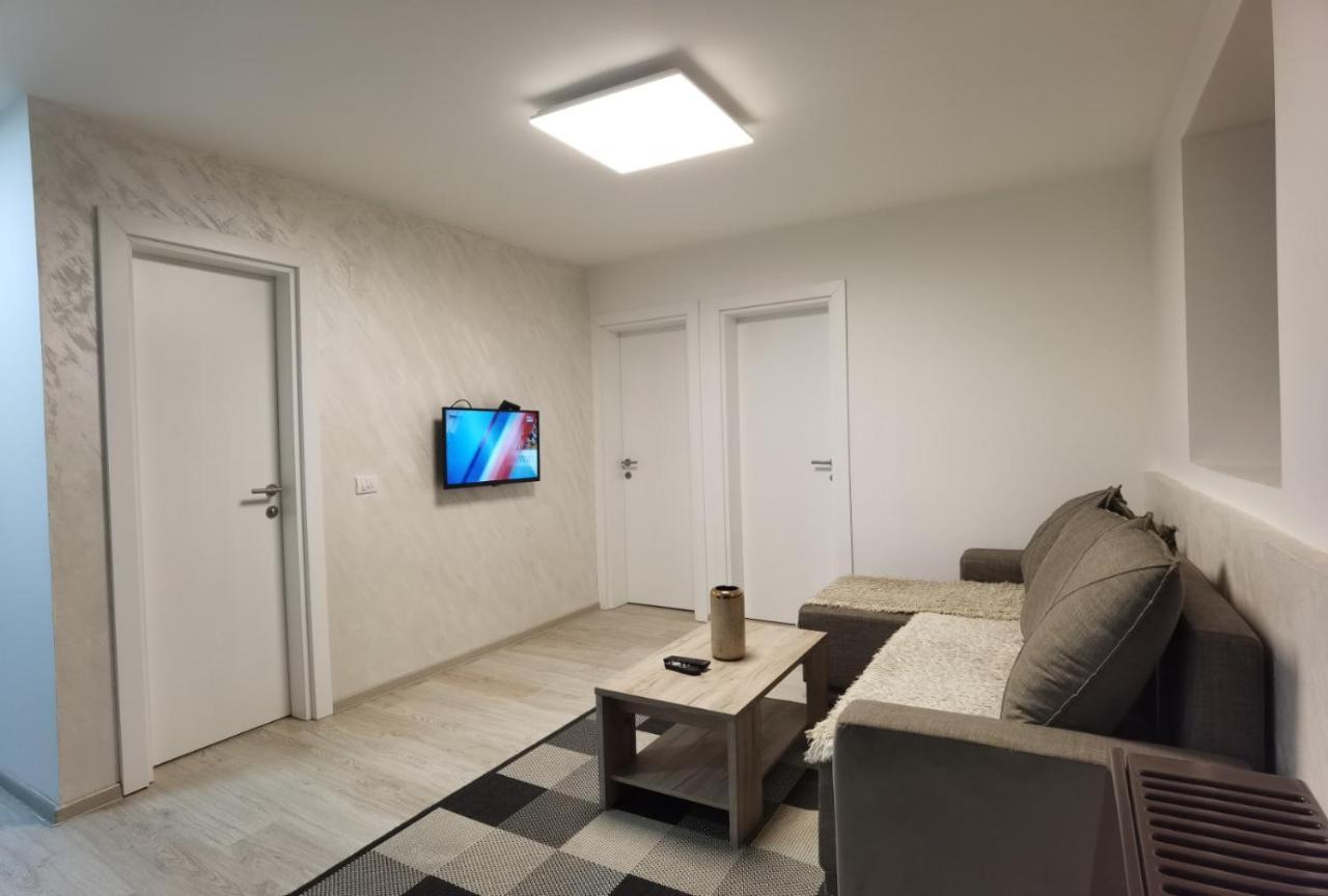 Kraguj Apartman 2 Kragujevac Luaran gambar